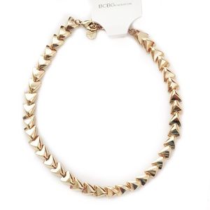 BCBGENERATION NECKLACE COLLAR CHAIN GOLD TONED